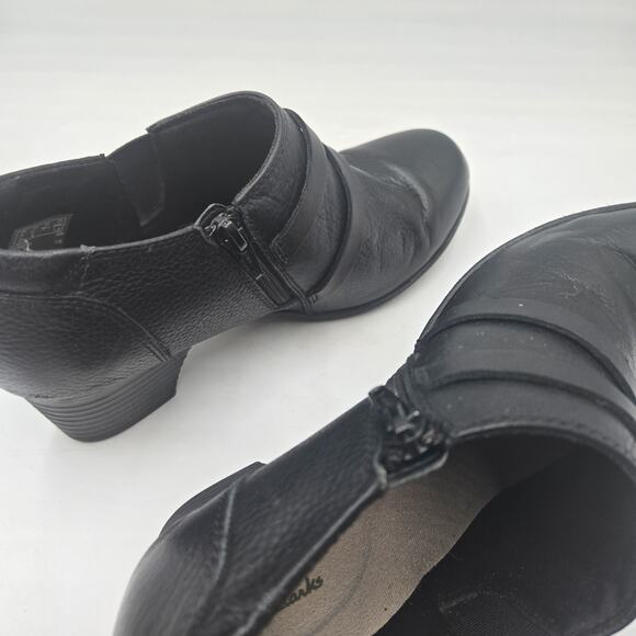 Clarks Collection Valerie 2 May Black Leather Ankle Boot Size 8.5 M Comfort Clog - Picture 7 of 7